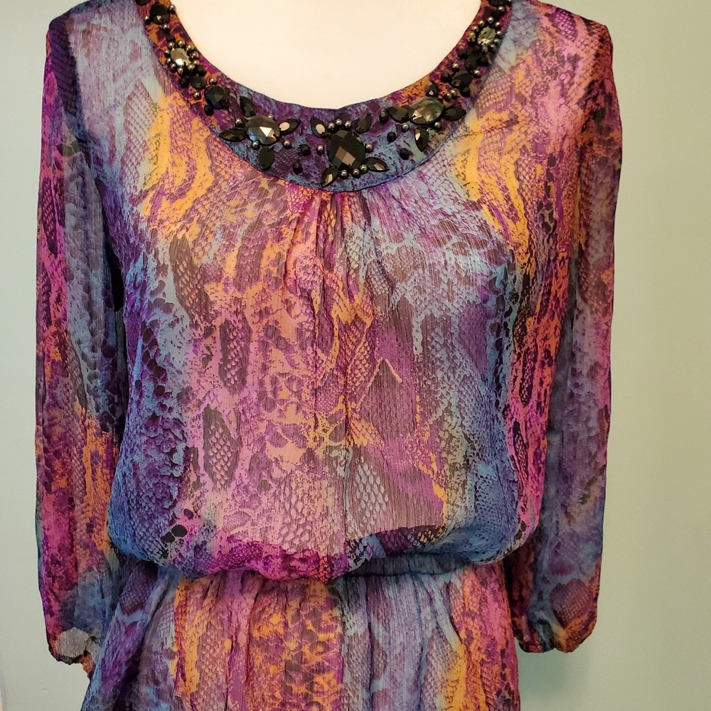 Unique Jewell Neck Blouse